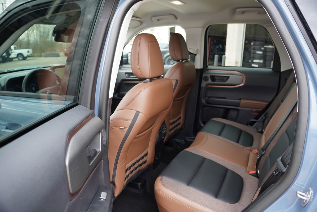 Used 2025 Ford Bronco Sport Outer Banks w/ Outer Banks Tech Package+ AWD/4WD image 17