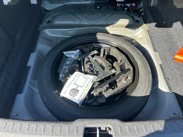 Used 2017 Volvo S90 T5 Momentum w/ Vision Package FWD image 19