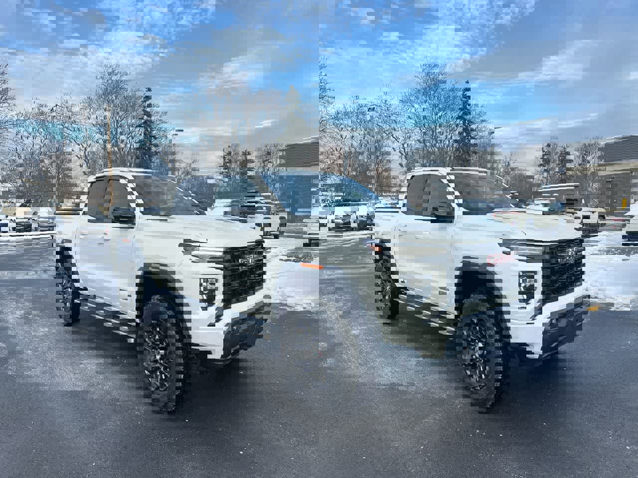 Used 2024 GMC Canyon Elevation w/ Convenience Package image 15