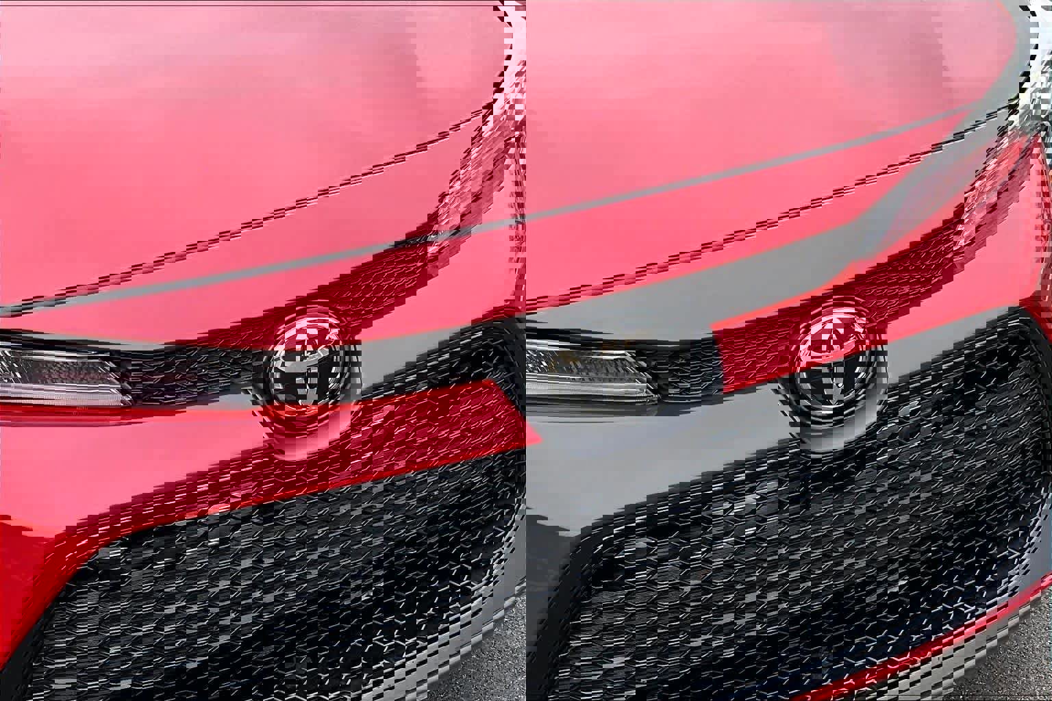 Certified 2021 Toyota Corolla LE image 29