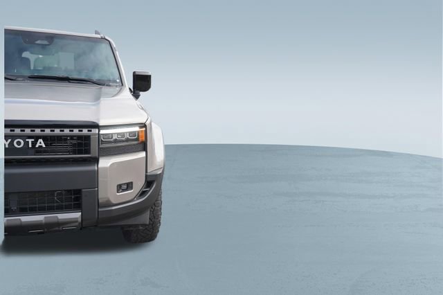 Used 2025 Toyota Land Cruiser w/ Premium Package image 38