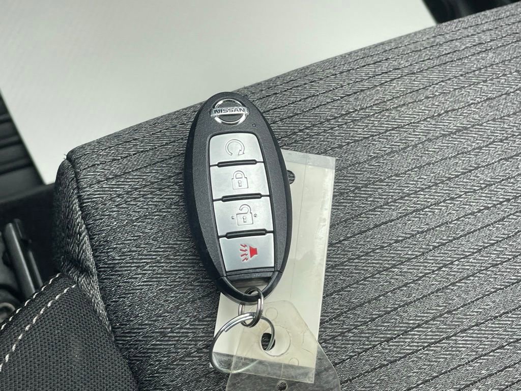 Used 2021 Nissan Rogue SV image 31