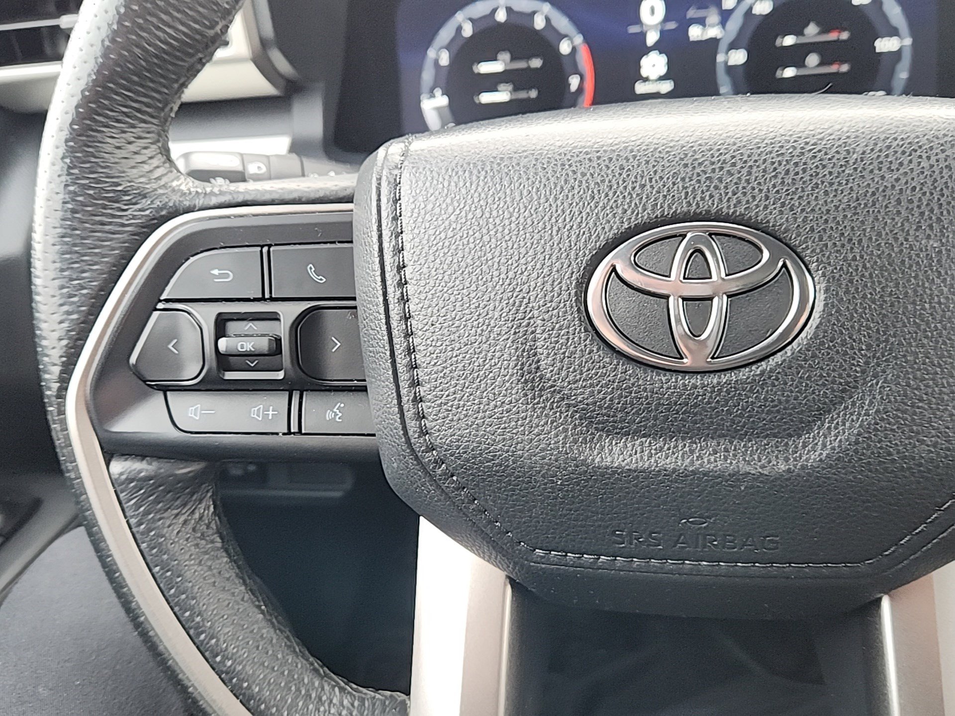 Used 2024 Toyota Tacoma TRD Off-Road image 18