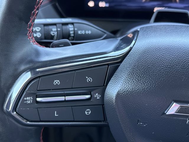 Used 2024 Chevrolet Traverse RS image 17