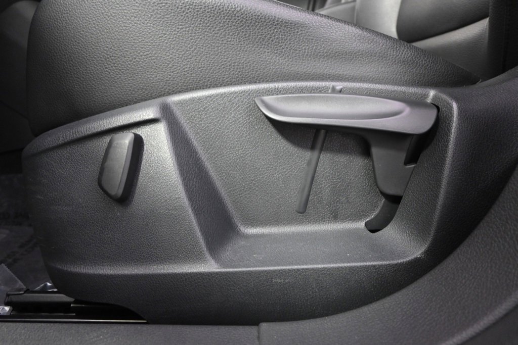 Used 2016 Volkswagen Tiguan S image 14