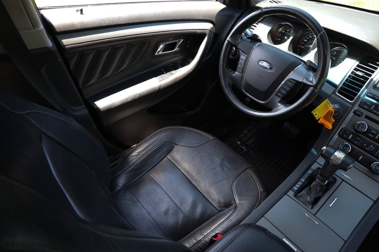 Used 2012 Ford Taurus SEL FWD image 20