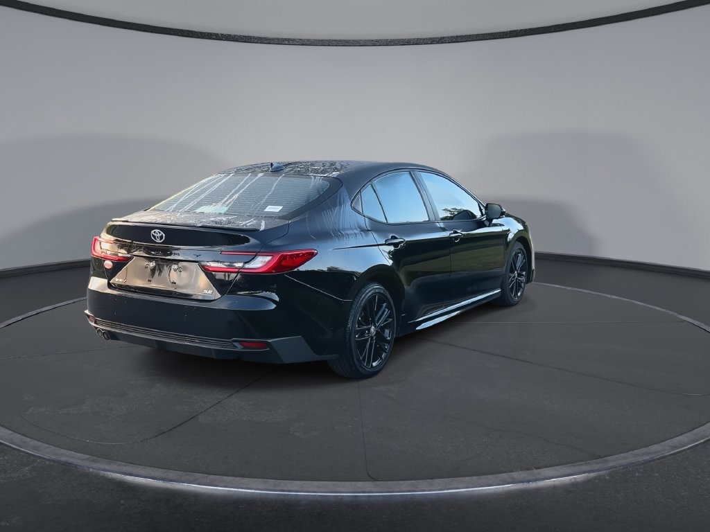 Used 2026 Toyota Camry SE w/ Convenience Package FWD image 8
