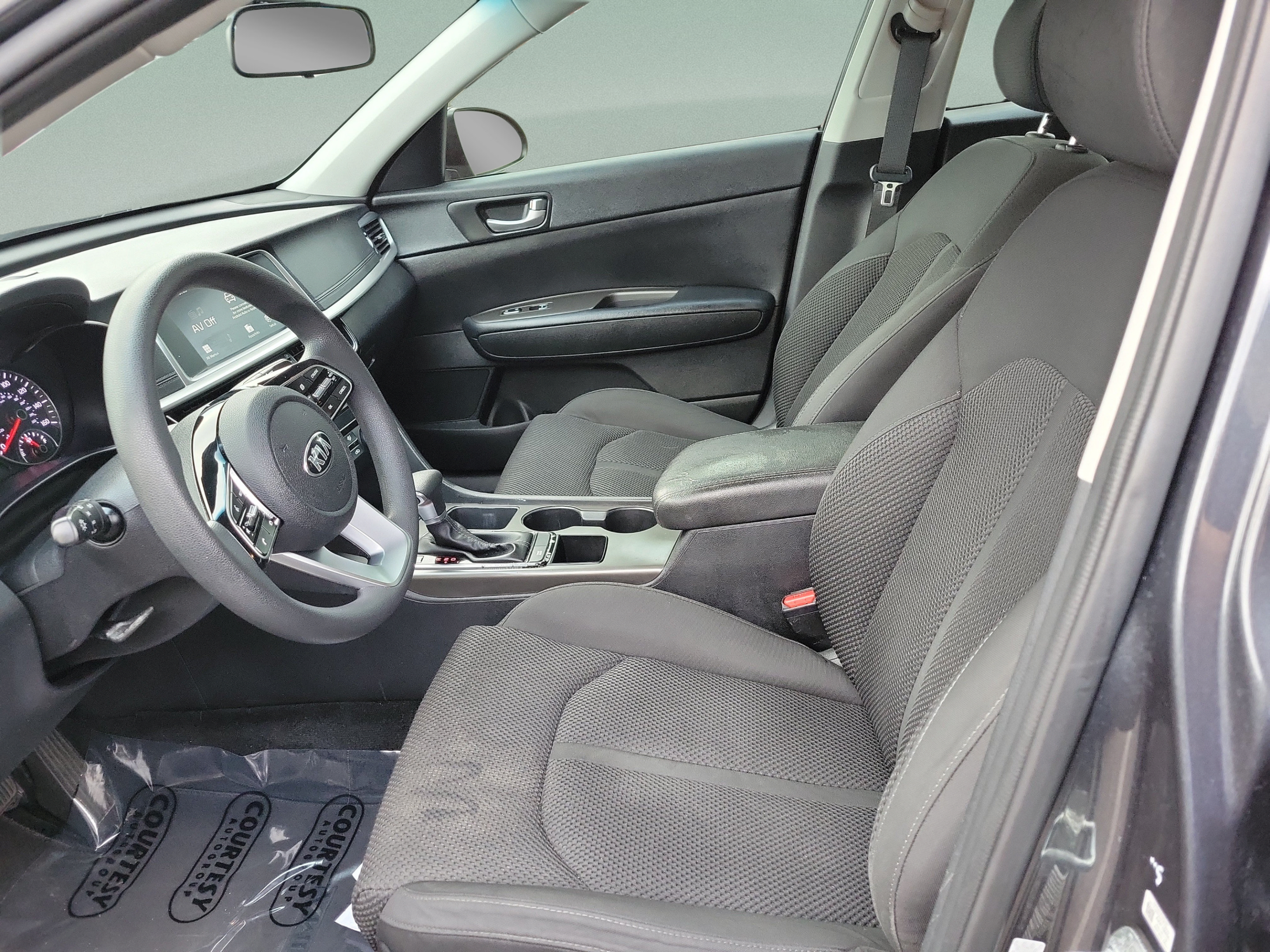 Used 2020 Kia Optima LX FWD image 15