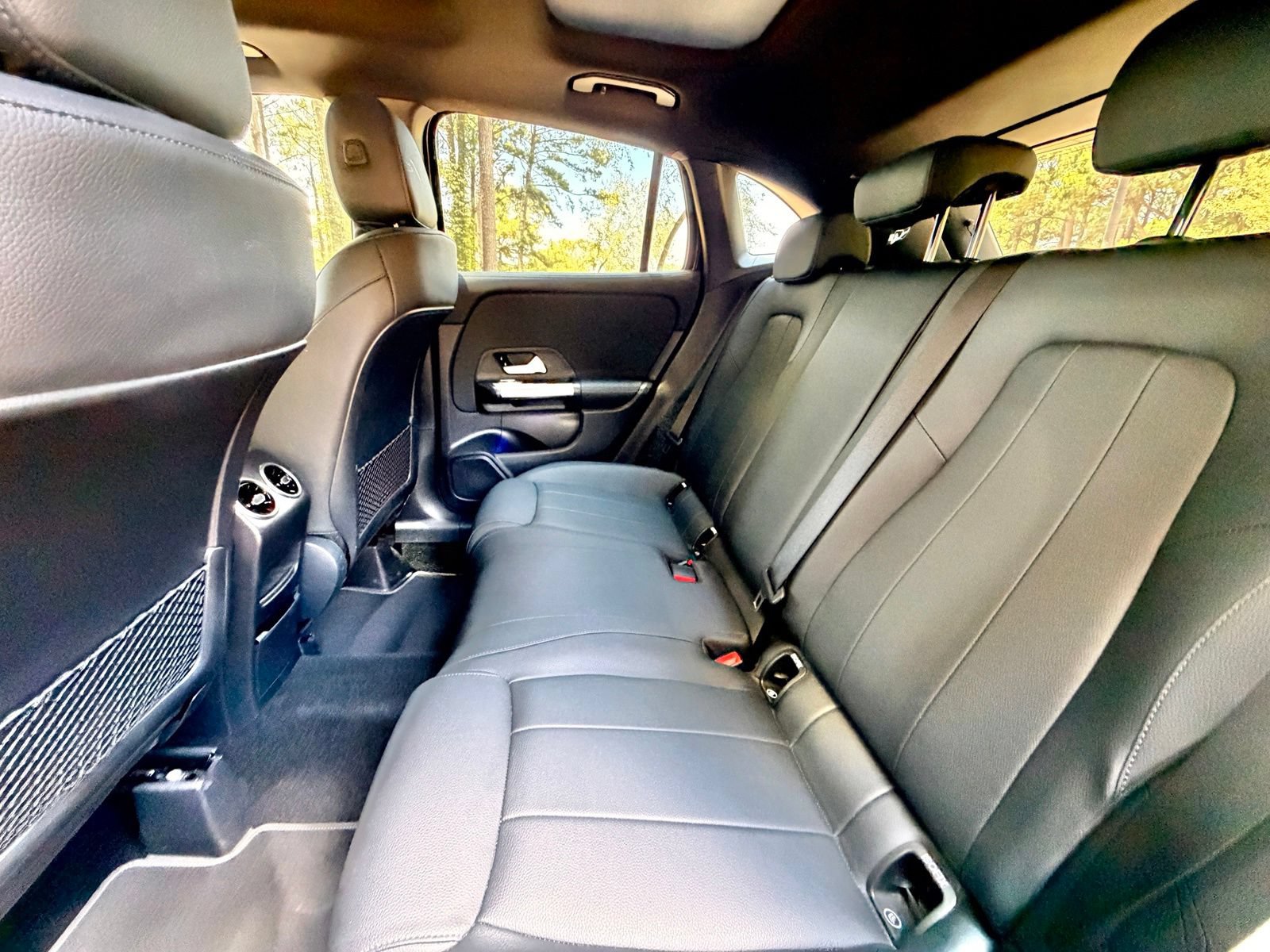 Used 2022 Mercedes-Benz GLA 250 4MATIC image 12