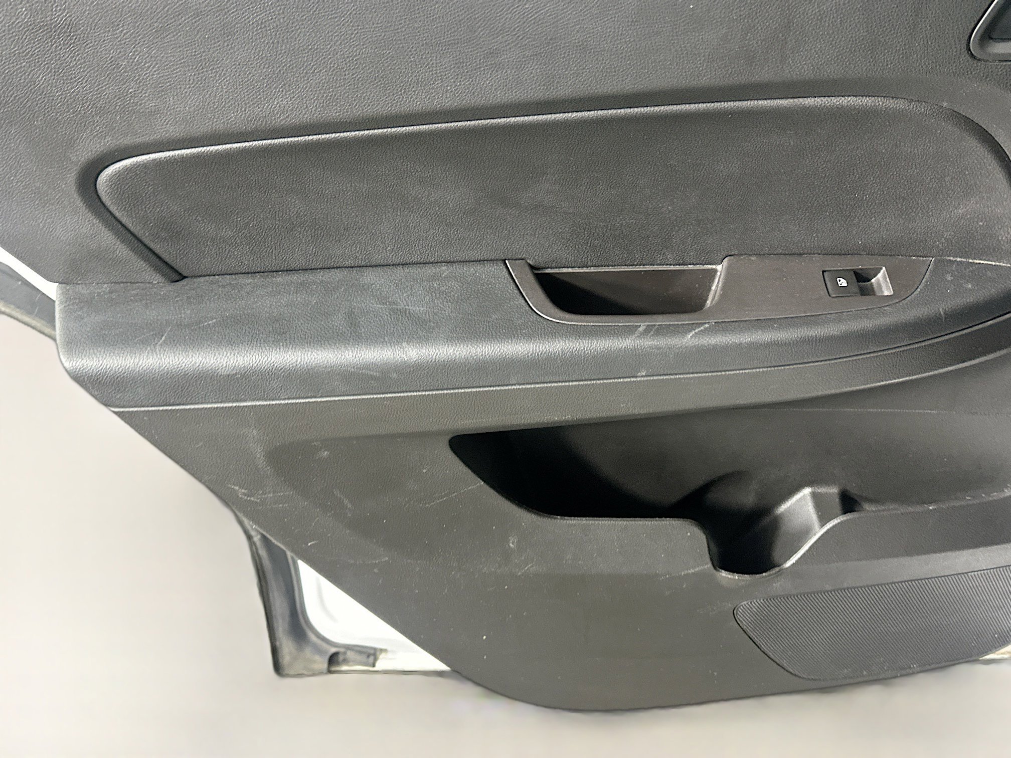 Used 2015 Chevrolet Equinox LT w/ Power Convenience Package image 23