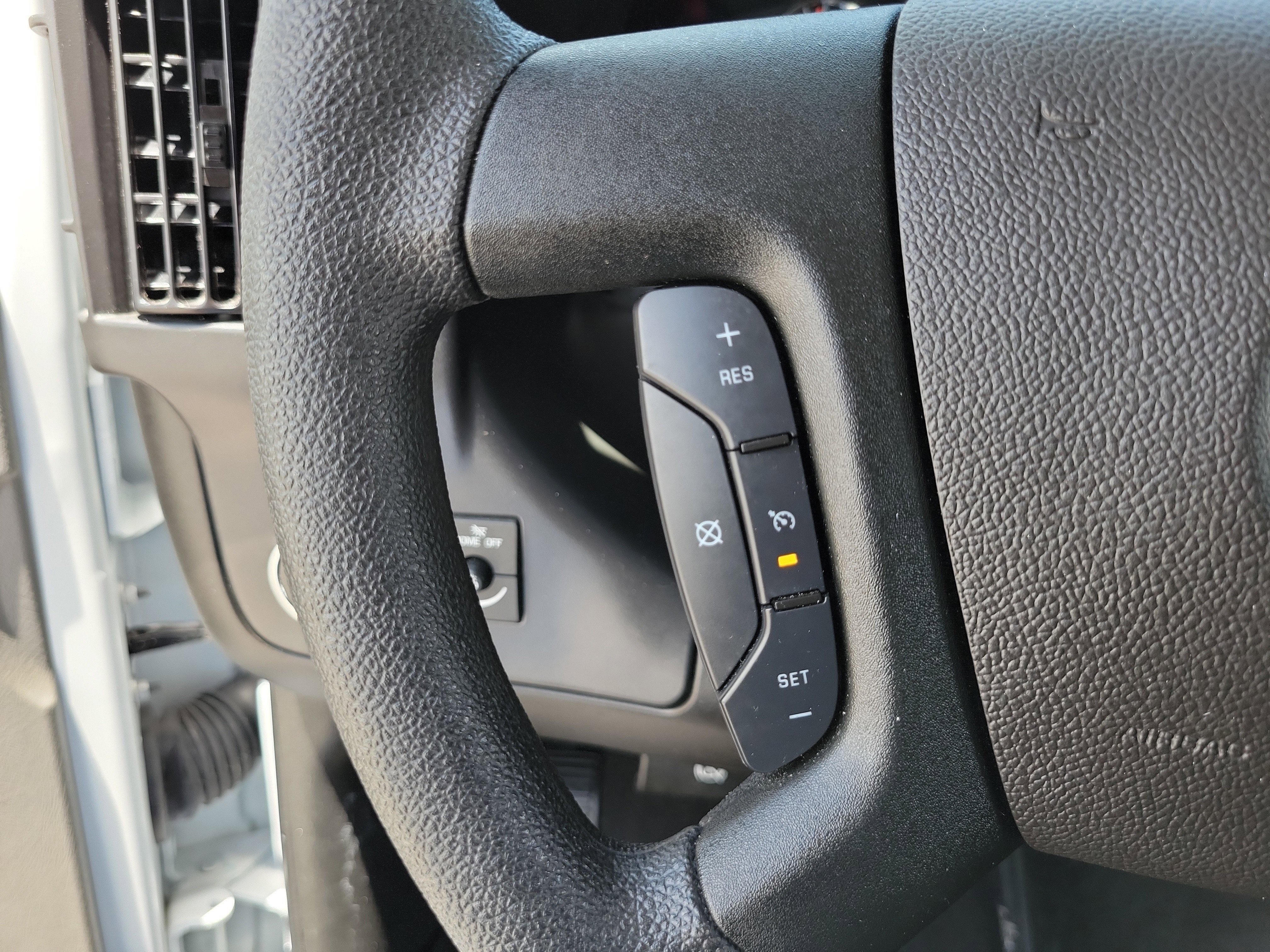 Used 2025 Chevrolet Express 3500 LT w/ LT Preferred Equipment Group RWD image 19