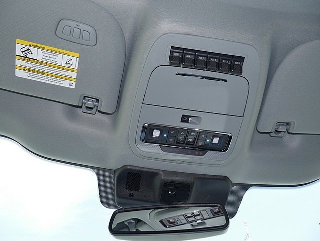 New 2025 Ford F350 Lariat w/ Lariat Ultimate Package image 26