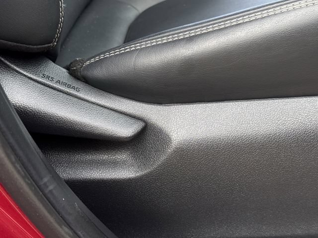 Used 2020 Toyota RAV4 XLE Premium FWD image 33