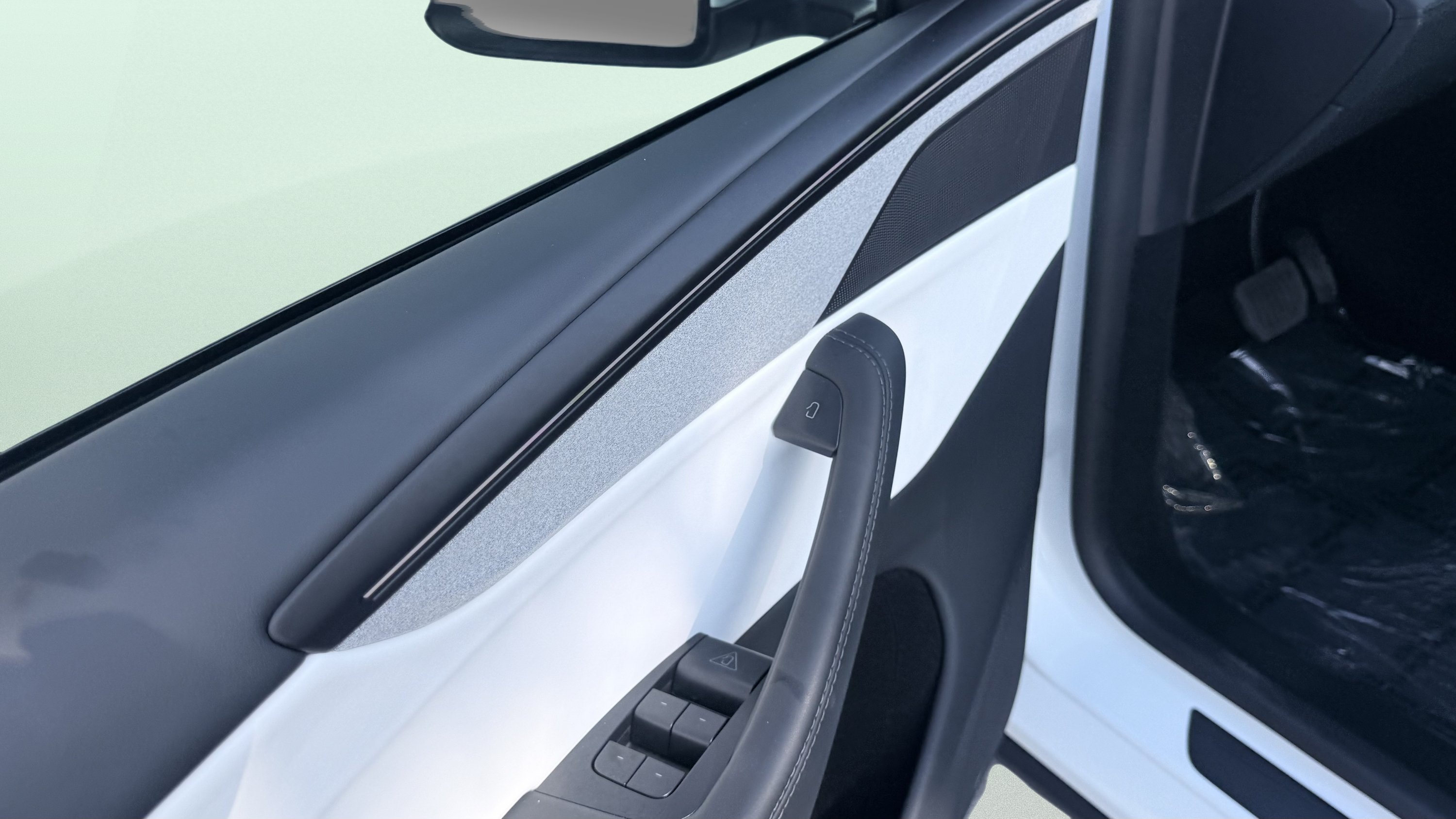Used 2026 Tesla Model Y 2WD image 19