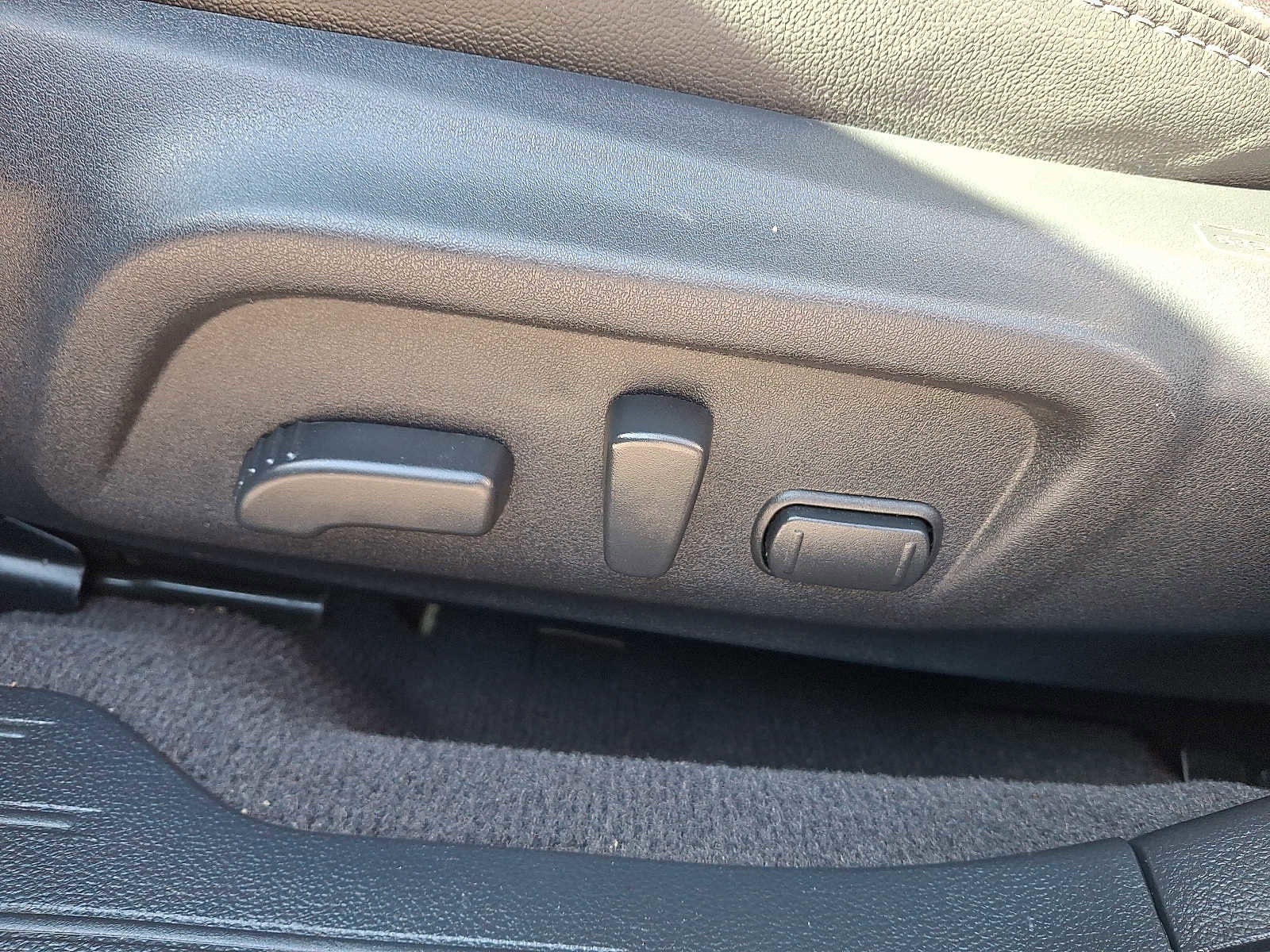 Used 2016 Subaru Outback 2.5i Limited image 11