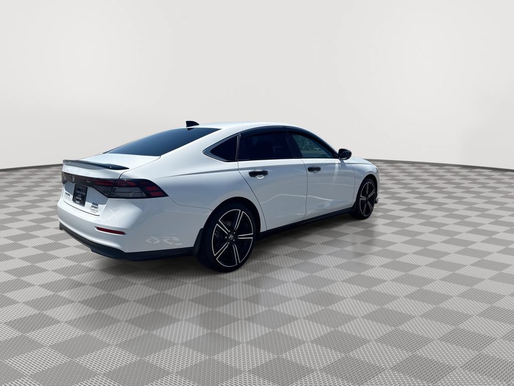 Used 2024 Honda Accord Sport image 11