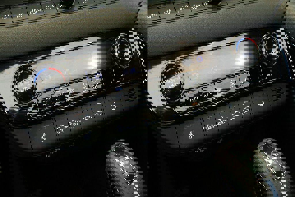 New 2025 Hyundai Elantra N image 13