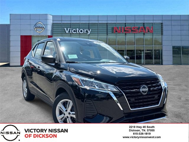 New 2025 Nissan Kicks Play S