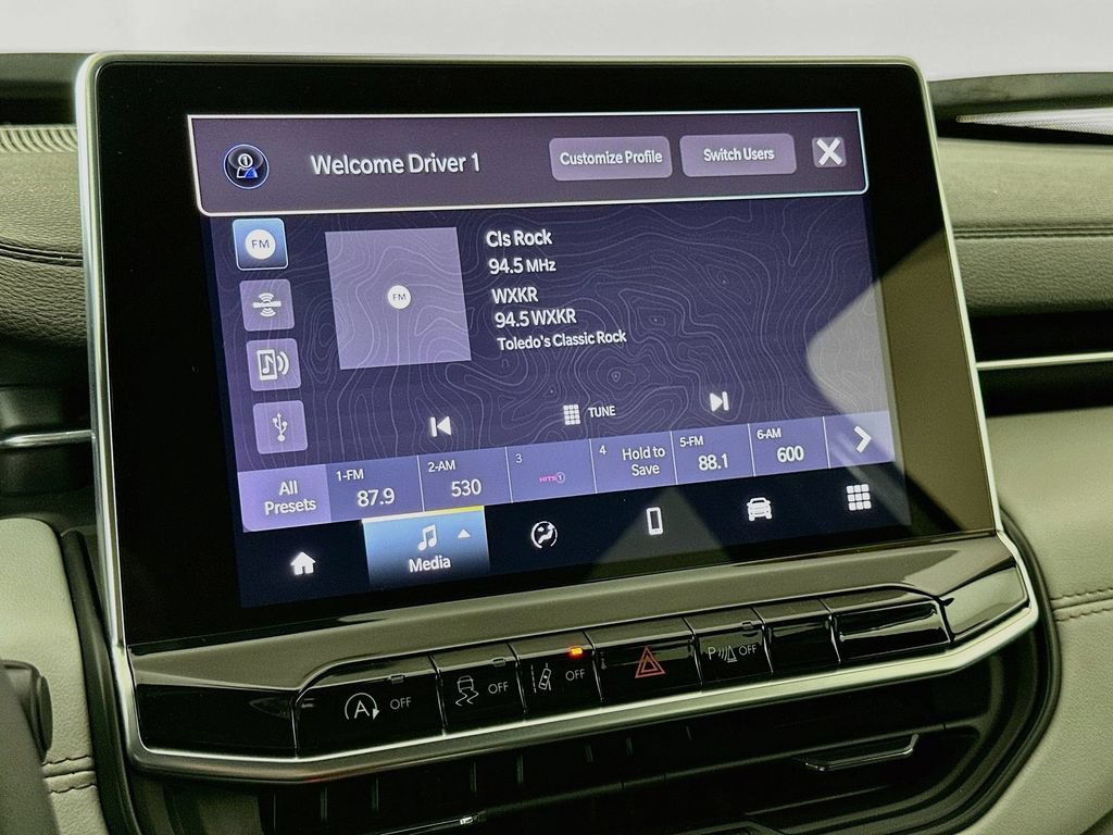 Certified 2023 Jeep Compass Limited AWD/4WD image 23