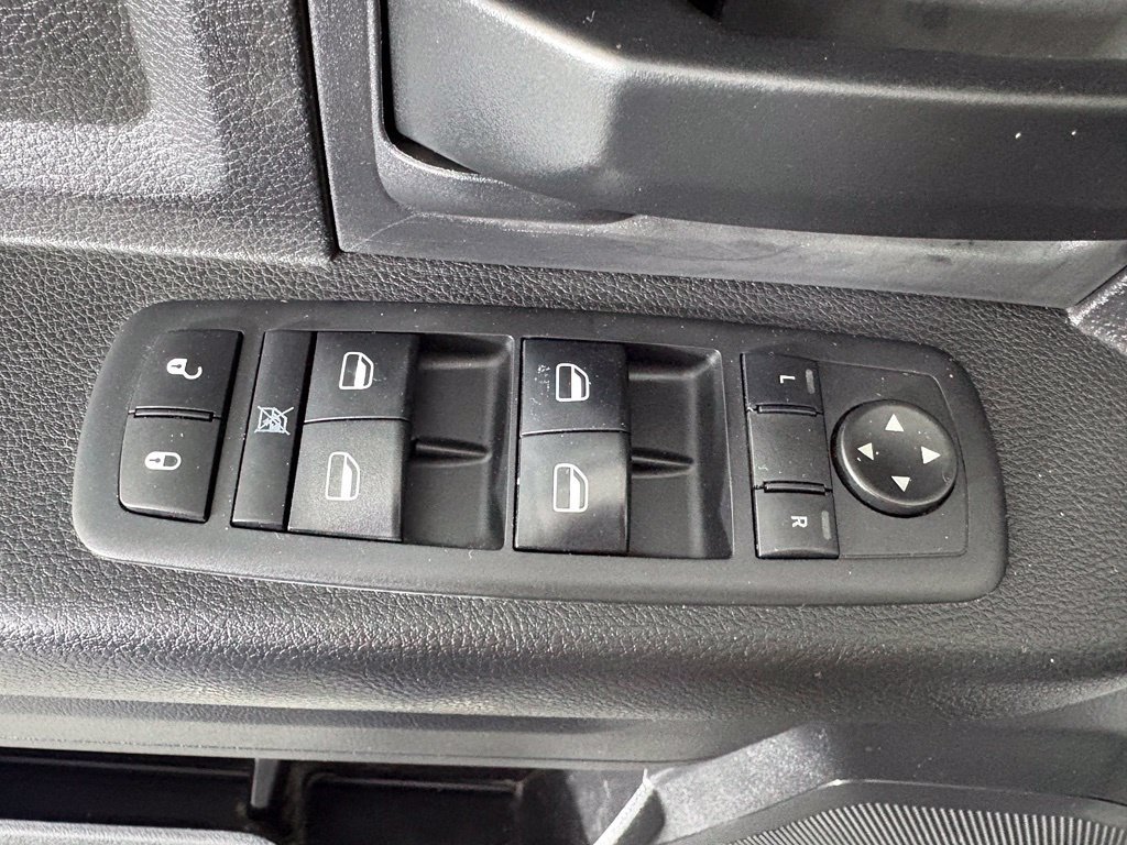 Used 2017 RAM 2500 Tradesman w/ Chrome Appearance Group AWD/4WD image 18