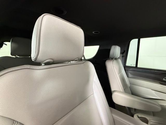 Used 2023 GMC Yukon XL SLT image 30