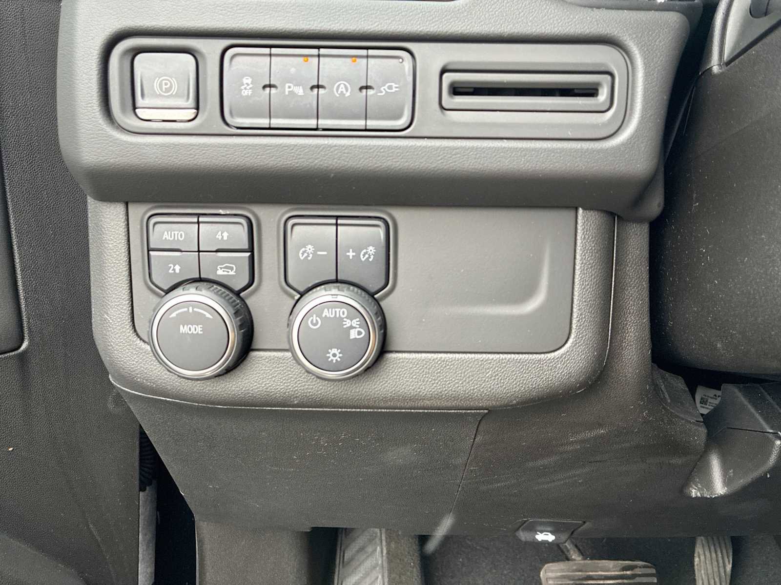 Certified 2021 Chevrolet Tahoe RST w/ Rear Media and Nav Package image 18