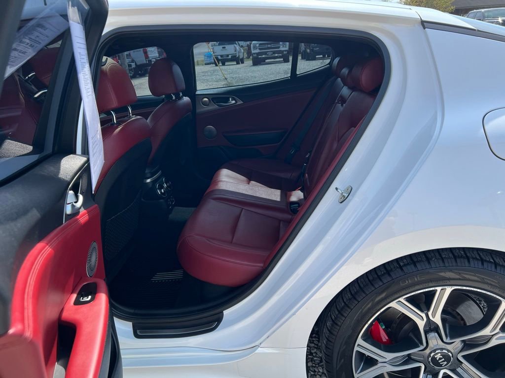 Used 2019 Kia Stinger GT1 AWD/4WD image 17
