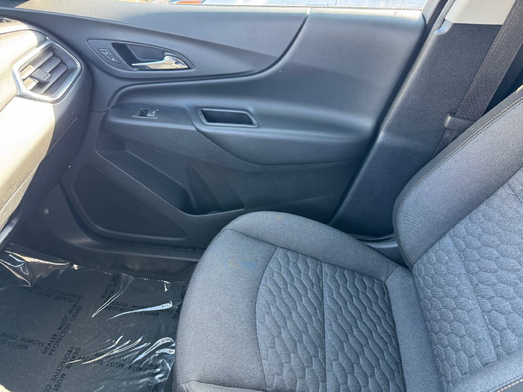 Used 2018 Chevrolet Equinox LT AWD/4WD image 30