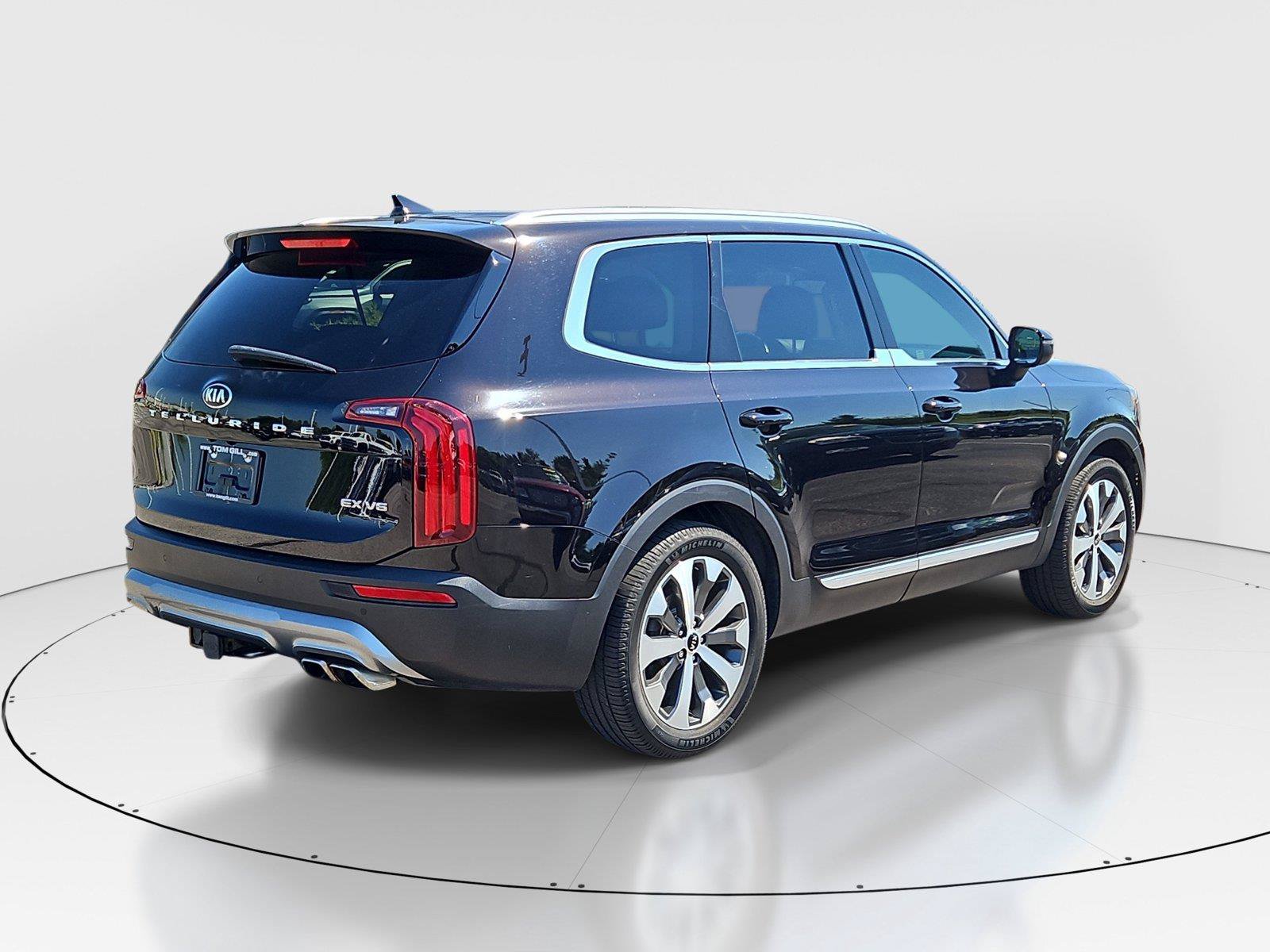 Used 2021 Kia Telluride EX w/ EX Premium Package FWD image 4