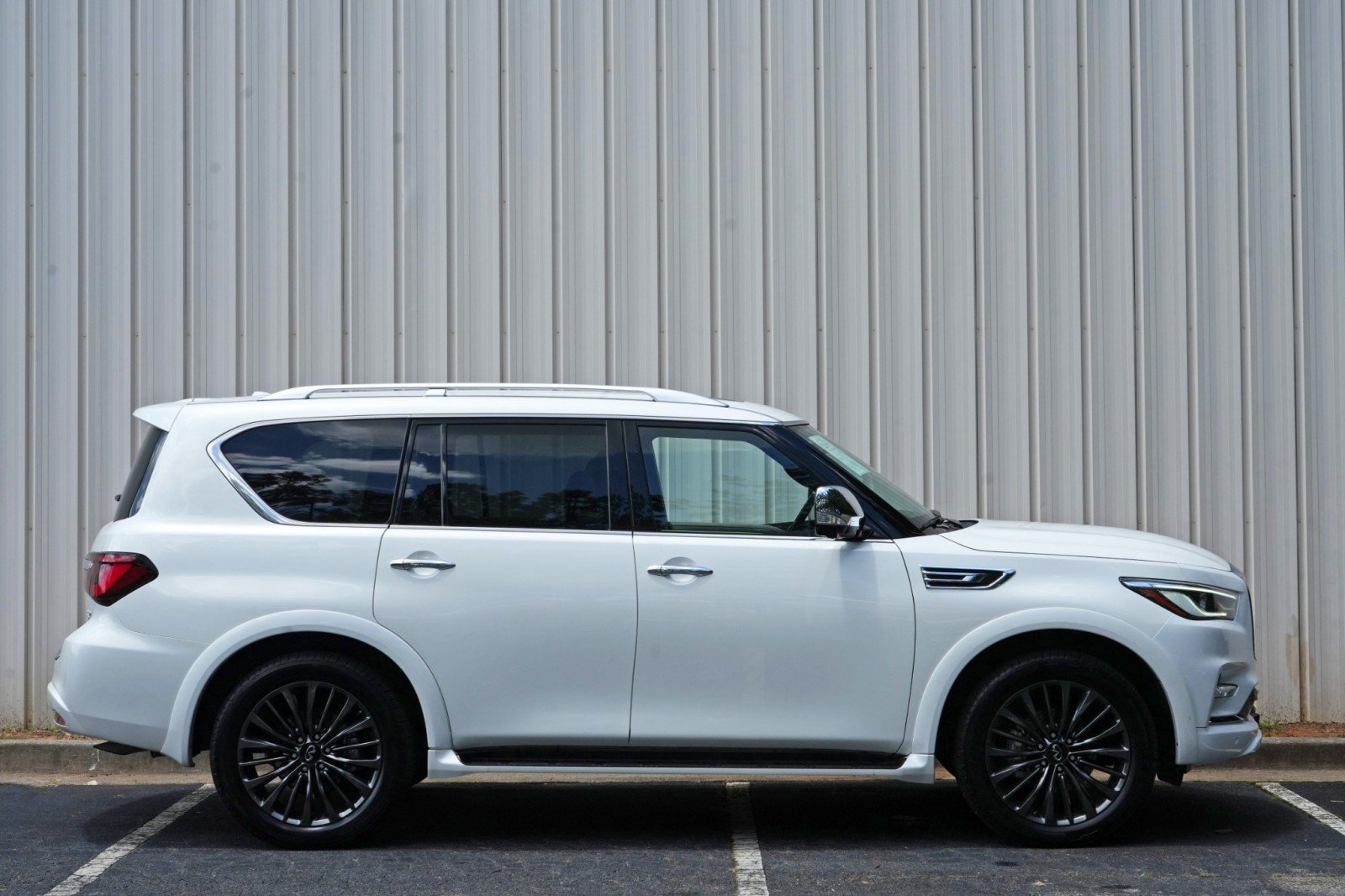 Used 2024 INFINITI QX80 Sensory w/ Cargo Package AWD/4WD image 57