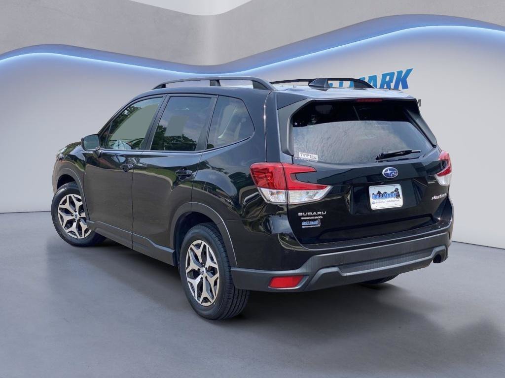 Used 2021 Subaru Forester Premium AWD/4WD image 4