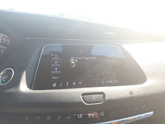 Used 2020 Cadillac XT4 Premium Luxury w/ Driver Assist Package FWD image 7