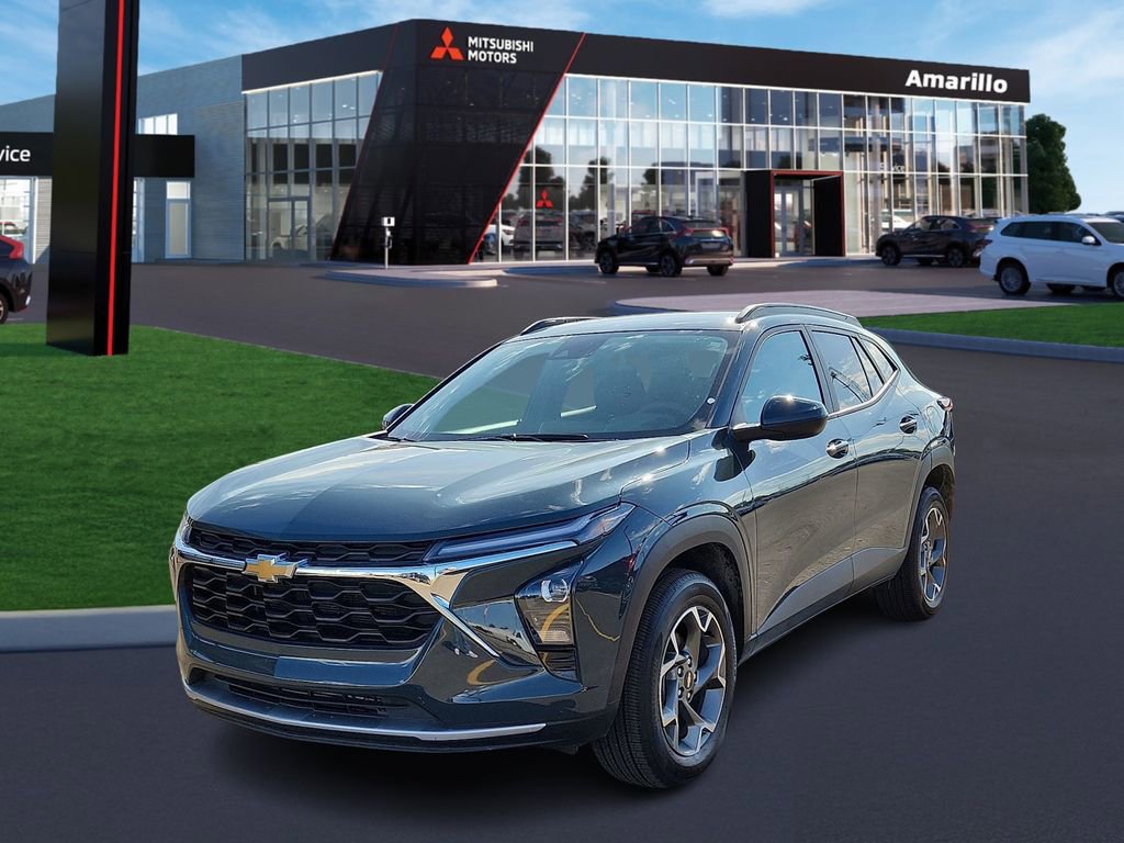 Used 2025 Chevrolet Trax LT