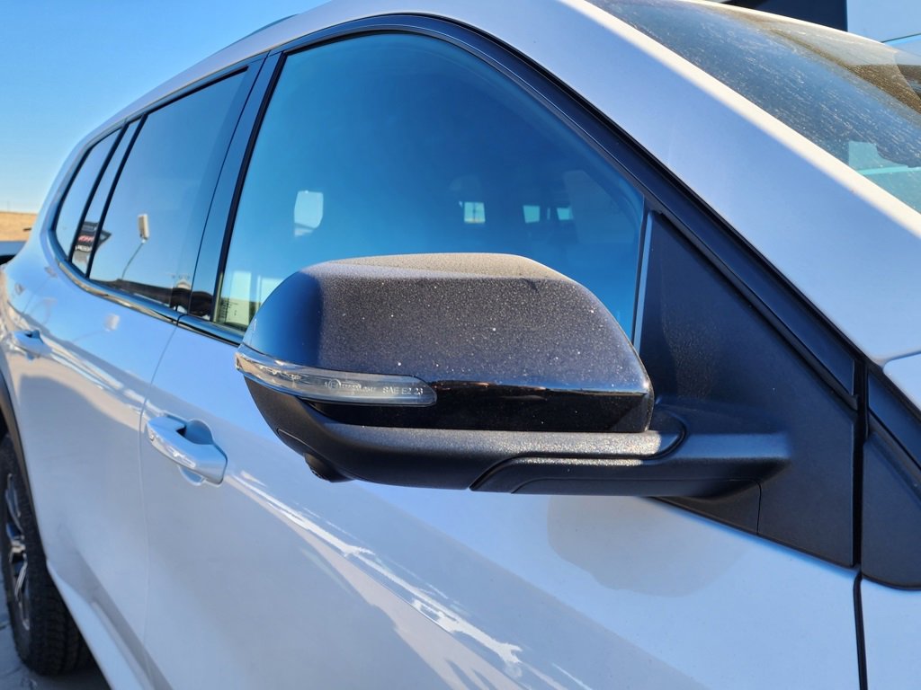 New 2026 GMC Acadia AT4 w/ Super Cruise Package image 11