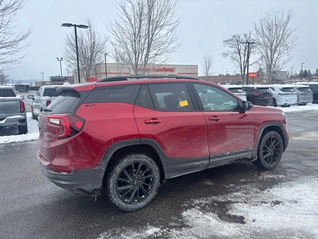 Used 2023 GMC Terrain SLT w/ Elevation Edition image 5
