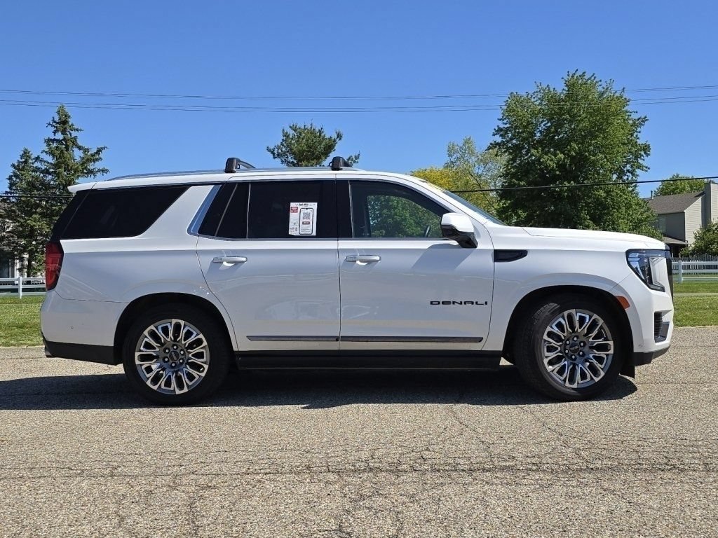 Used 2024 GMC Yukon Denali Ultimate AWD/4WD image 23