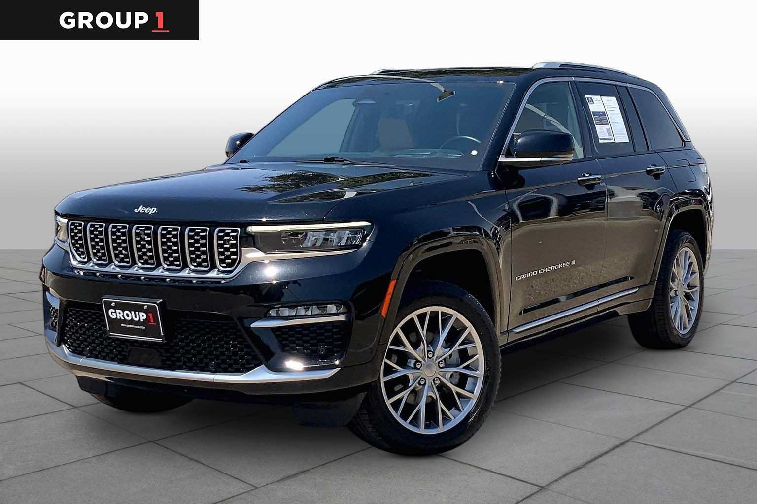 Used 2022 Jeep Grand Cherokee Summit w/ Adv Protech Group IV AWD/4WD image 1