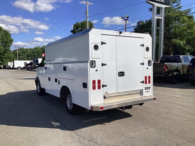 New 2026 Chevrolet Express 3500 w/ Power Convenience Package RWD image 5