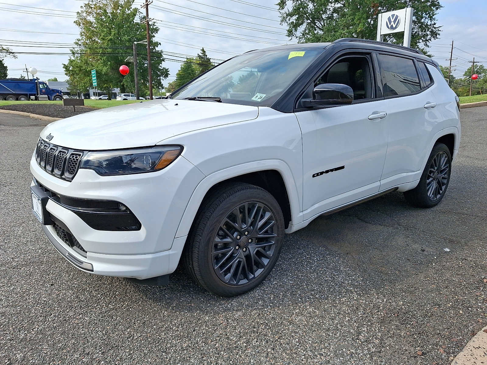 Used 2023 Jeep Compass High Altitude AWD/4WD image 3