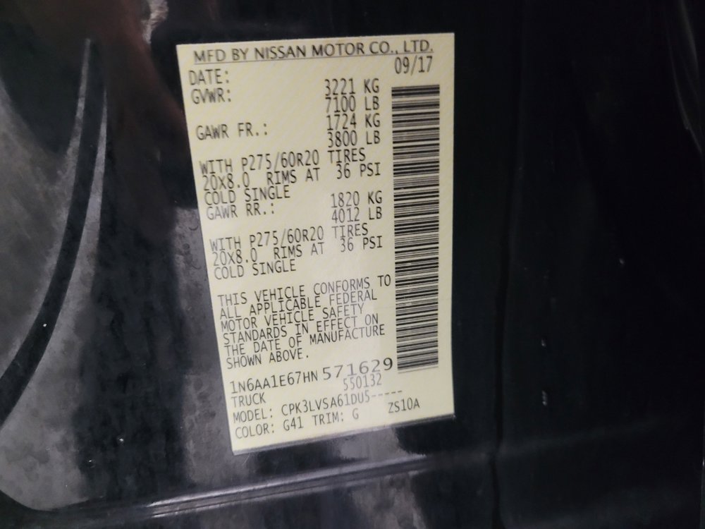 Used 2017 Nissan Titan SL image 33