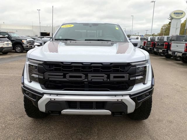 Used 2025 Ford F150 Raptor AWD/4WD image 9