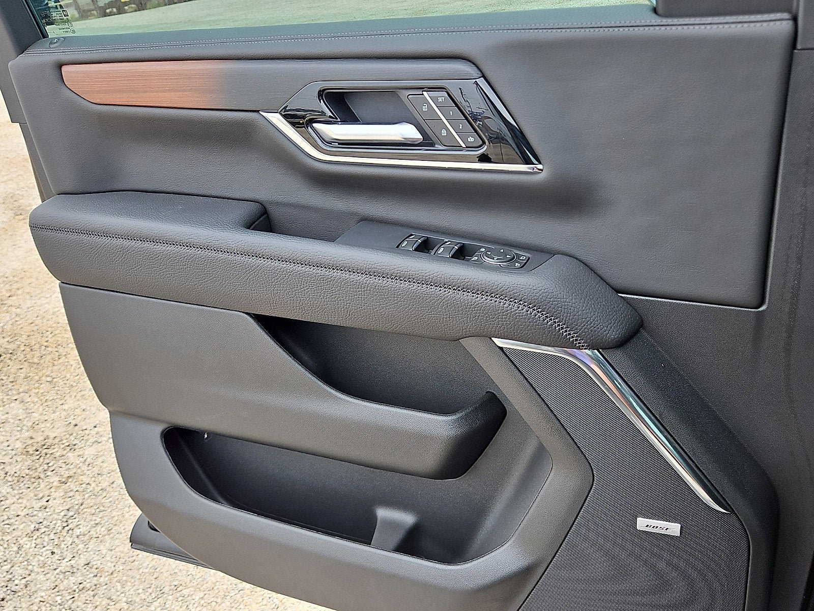 New 2026 GMC Yukon XL Denali w/ Sun & Power Step Package RWD image 13