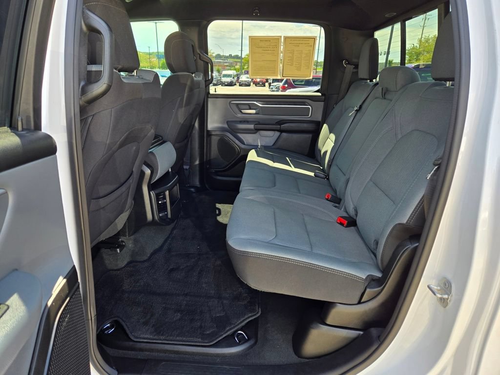 Used 2023 RAM 1500 Big Horn AWD/4WD image 28