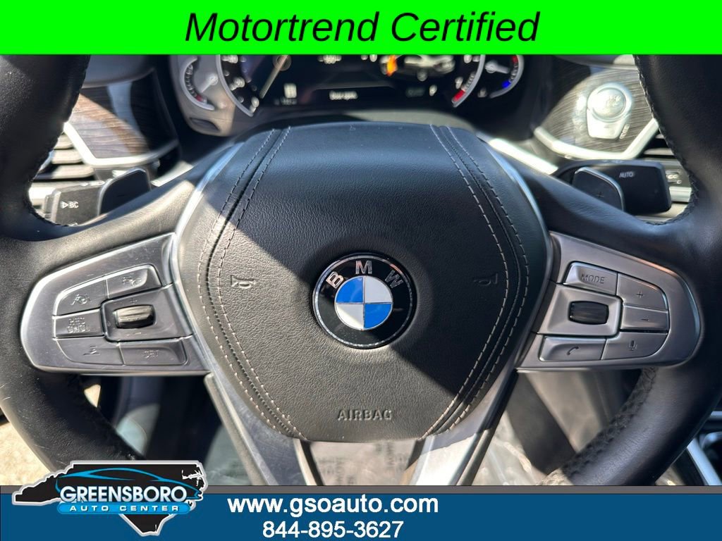 Used 2019 BMW 750i w/ M Sport Package RWD image 26