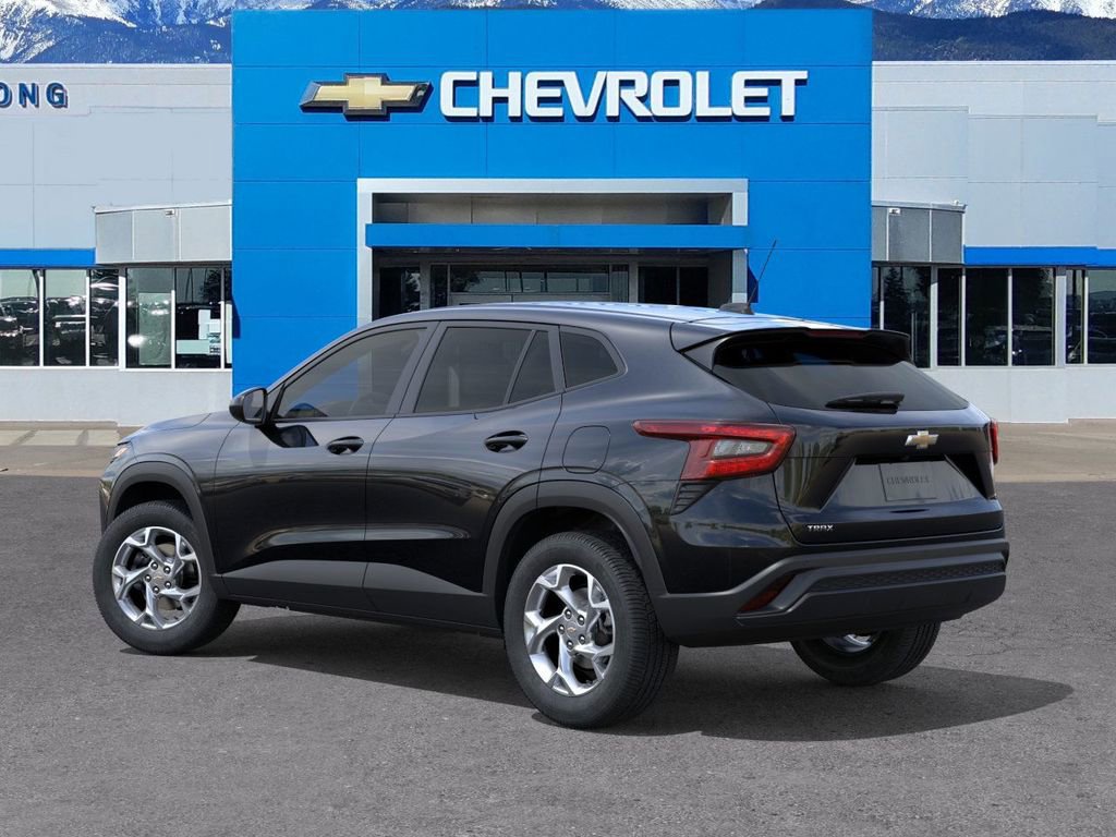 New 2026 Chevrolet Trax LS image 3