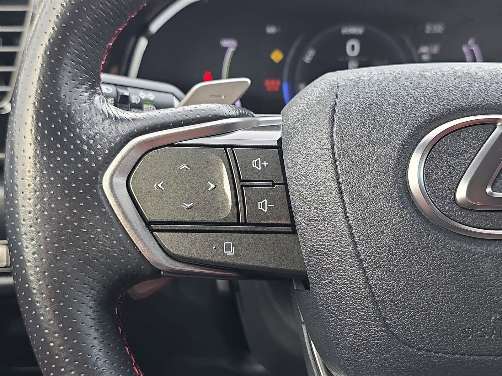 Used 2024 Lexus NX 450h+ F Sport image 17