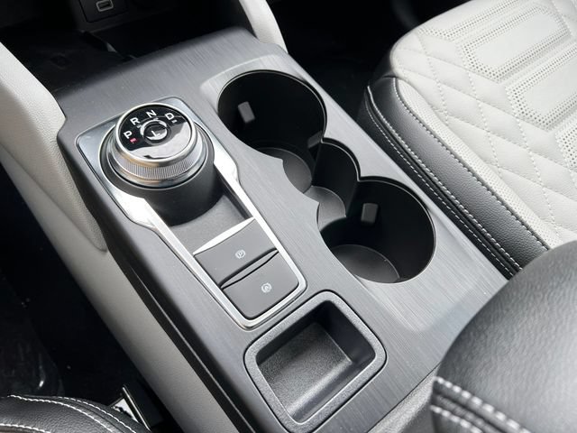 New 2024 Ford Escape SE w/ PHEV Premium Package FWD image 25
