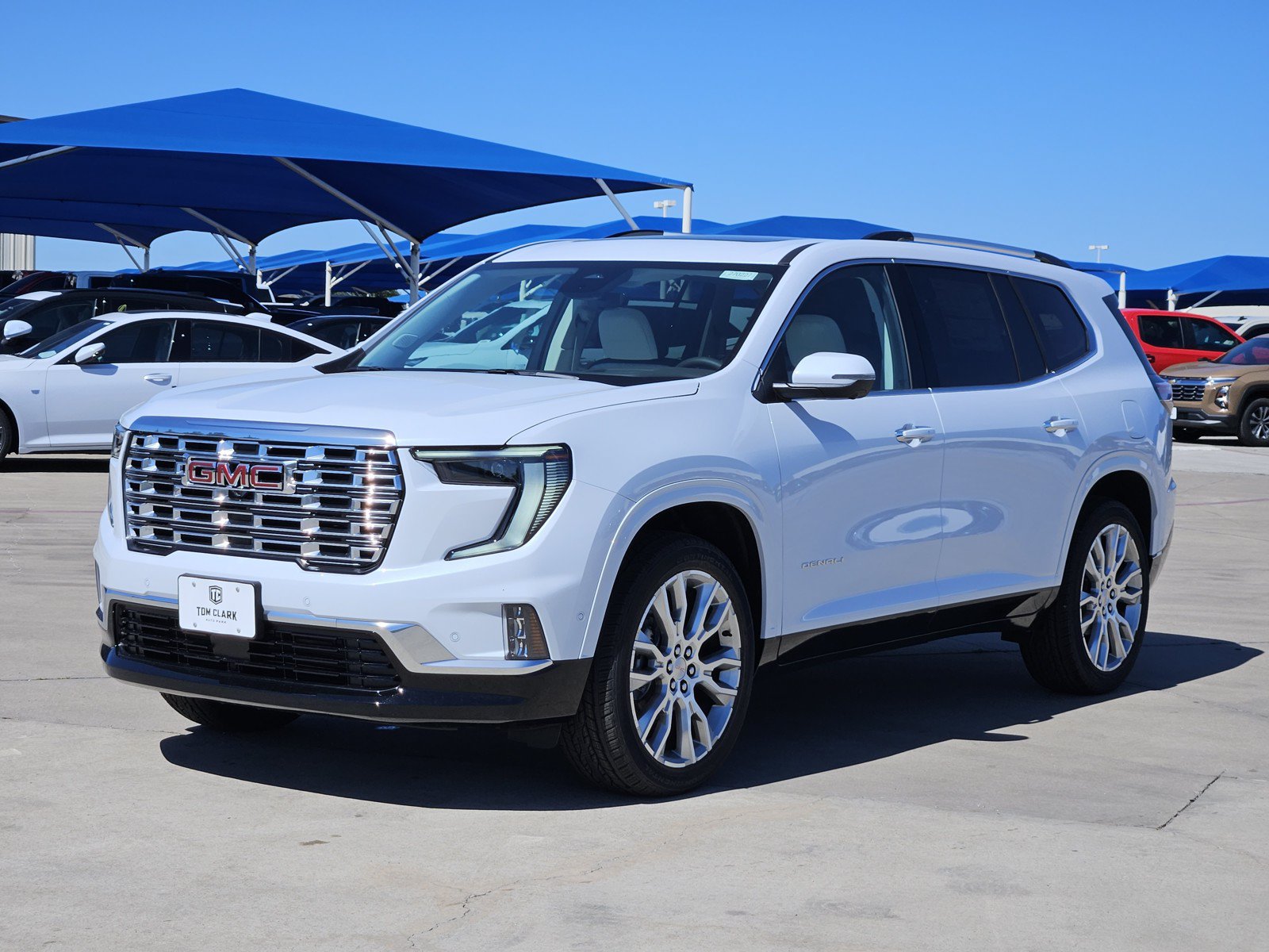 New 2027 GMC Acadia Denali w/ Denali Reserve Package AWD/4WD image 2