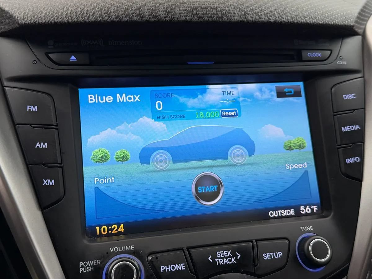 Used 2014 Hyundai Veloster w/ Style Package 02 FWD image 16