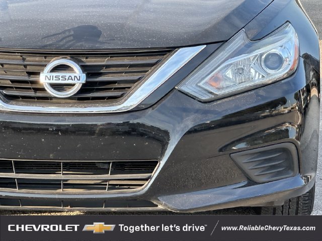 Used 2017 Nissan Altima 2.5 S w/ Power Driver Seat Package FWD image 9